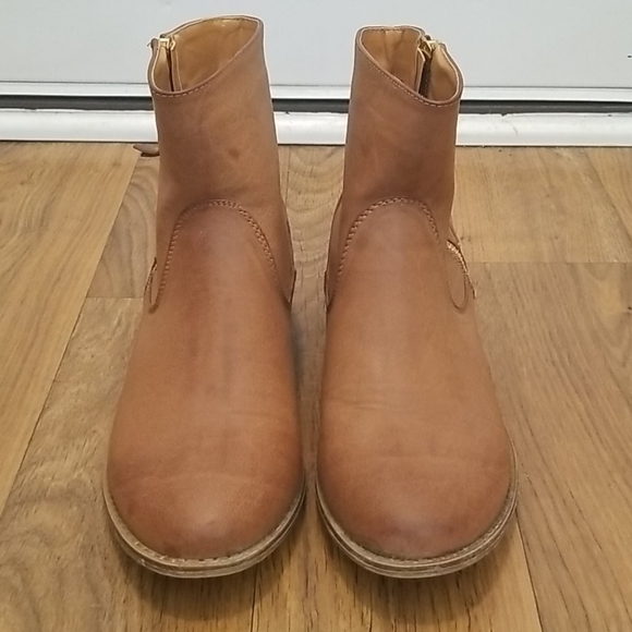 Tan Diba Ankle Boots - Picture 4 of 4